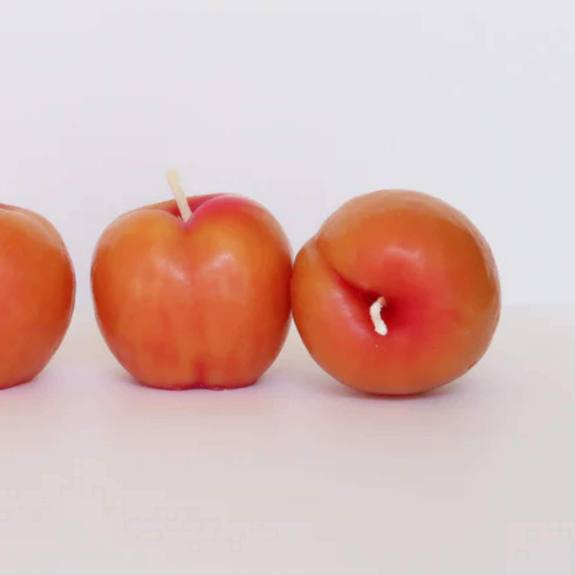 Happy Organics | Yellow Peach Beeswax Candle