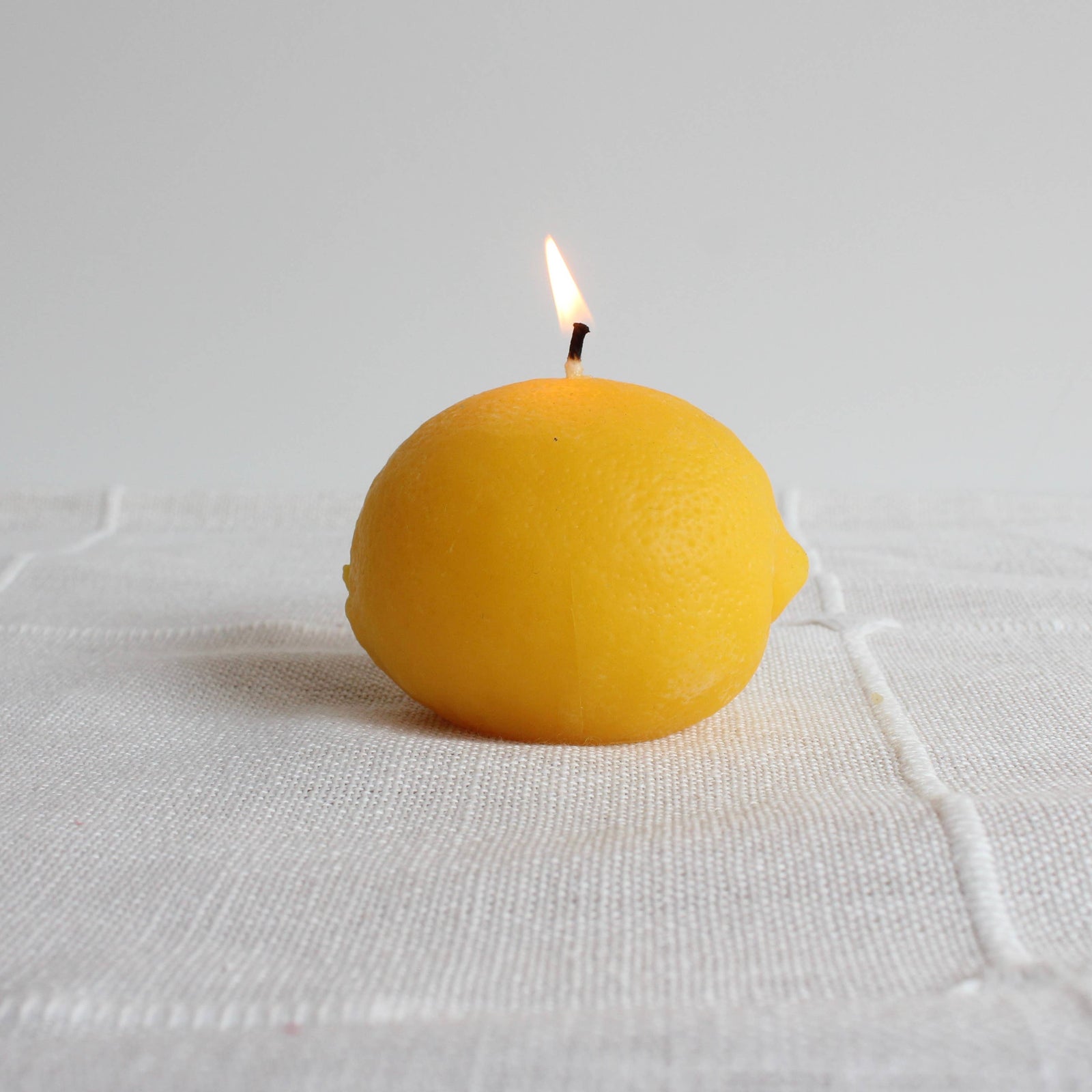 Happy Organics | Lemon Beeswax Candle