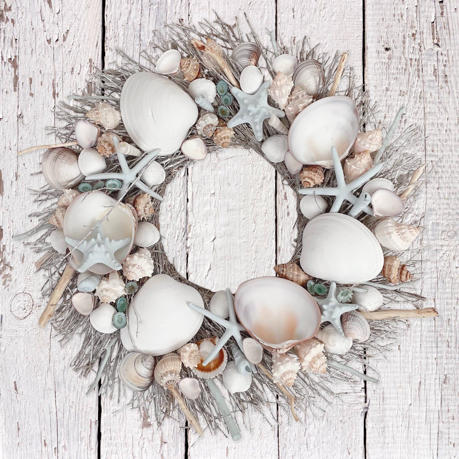 Andaluca | White & Light Blue Seashell Wreath