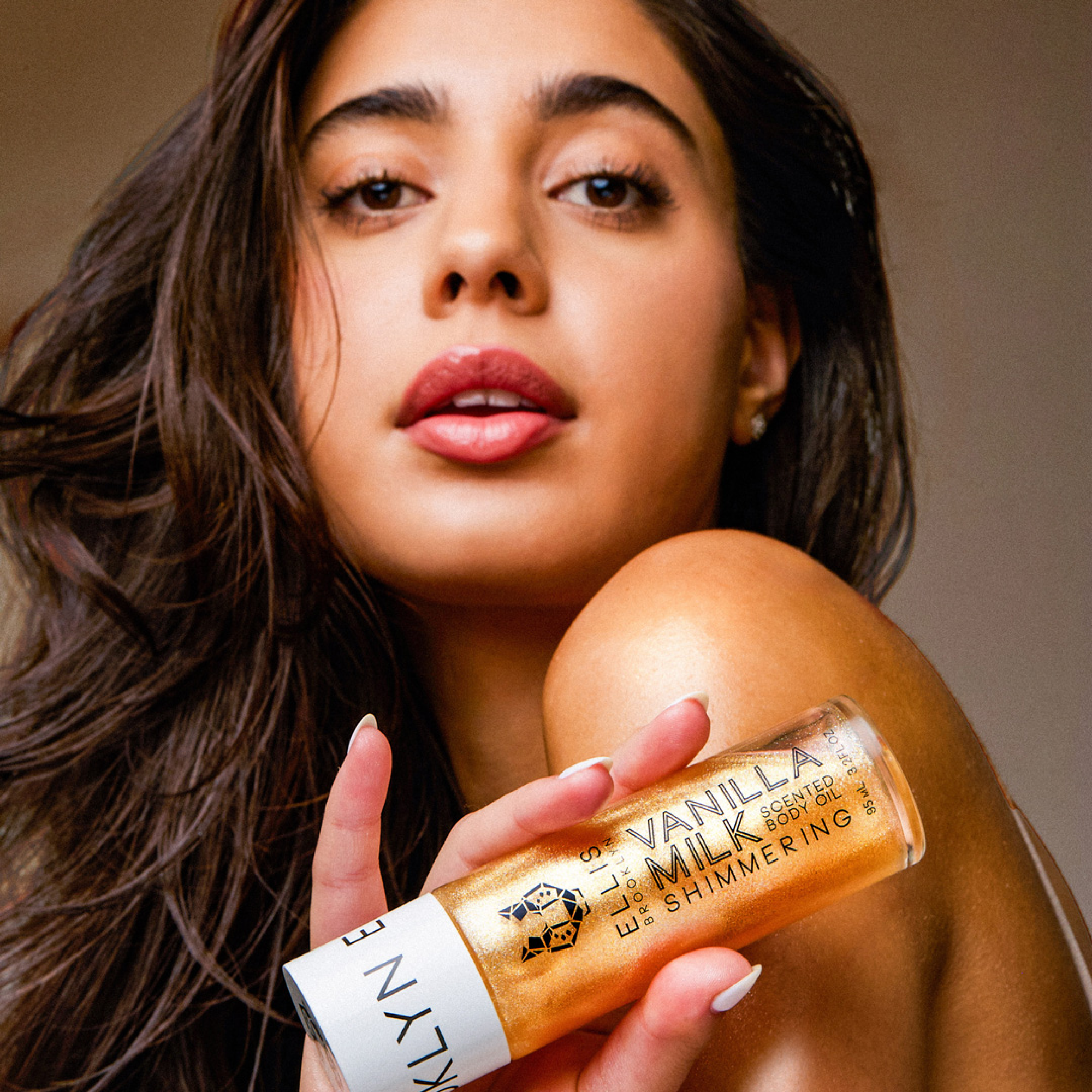 Ellis Brooklyn | Vanilla Milk Shimmering Scented Body Oil