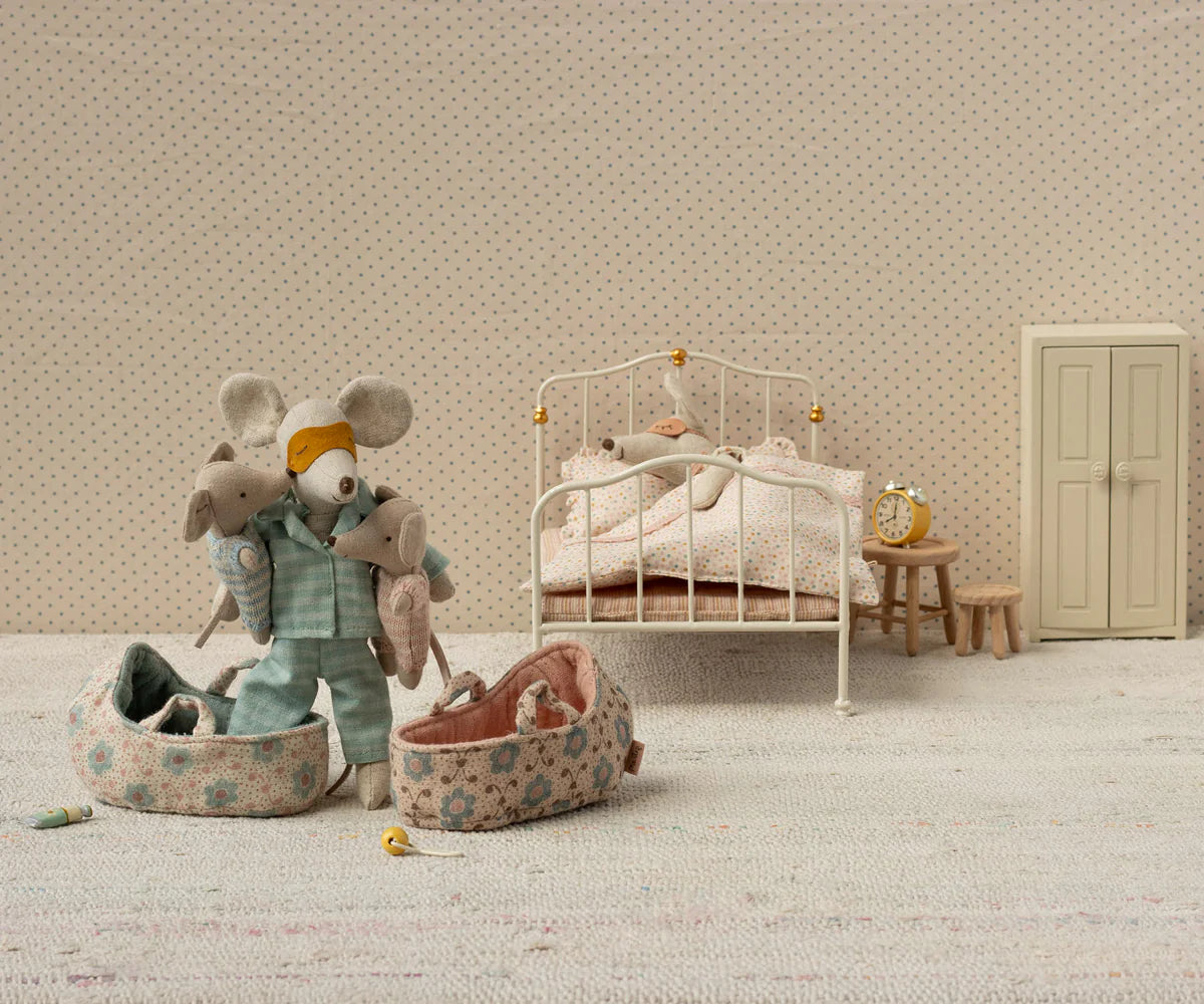 Maileg | Baby Mouse in Cot