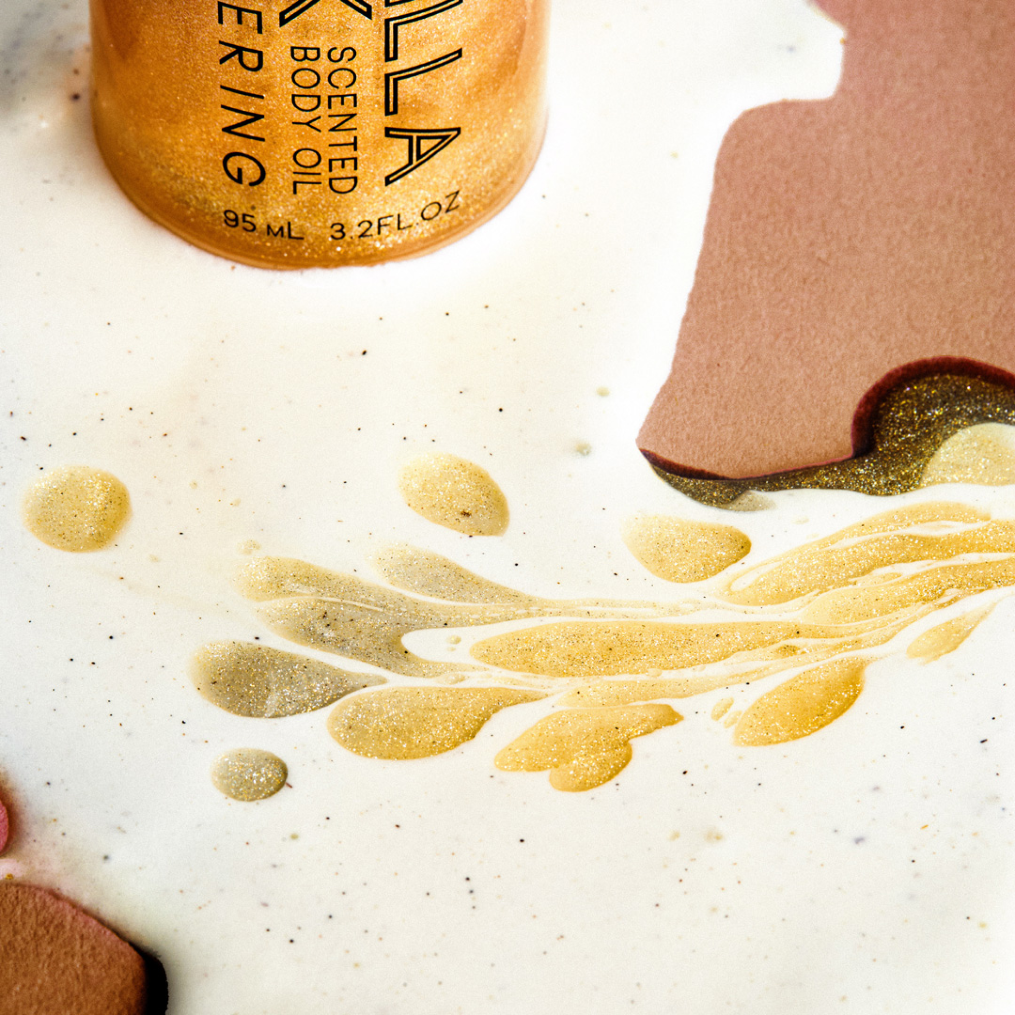 Ellis Brooklyn | Vanilla Milk Shimmering Scented Body Oil