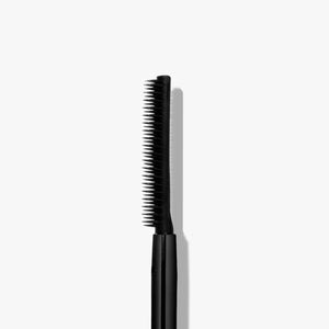 A view of the brush for the Sweed Beauty lash lift mascara brush
