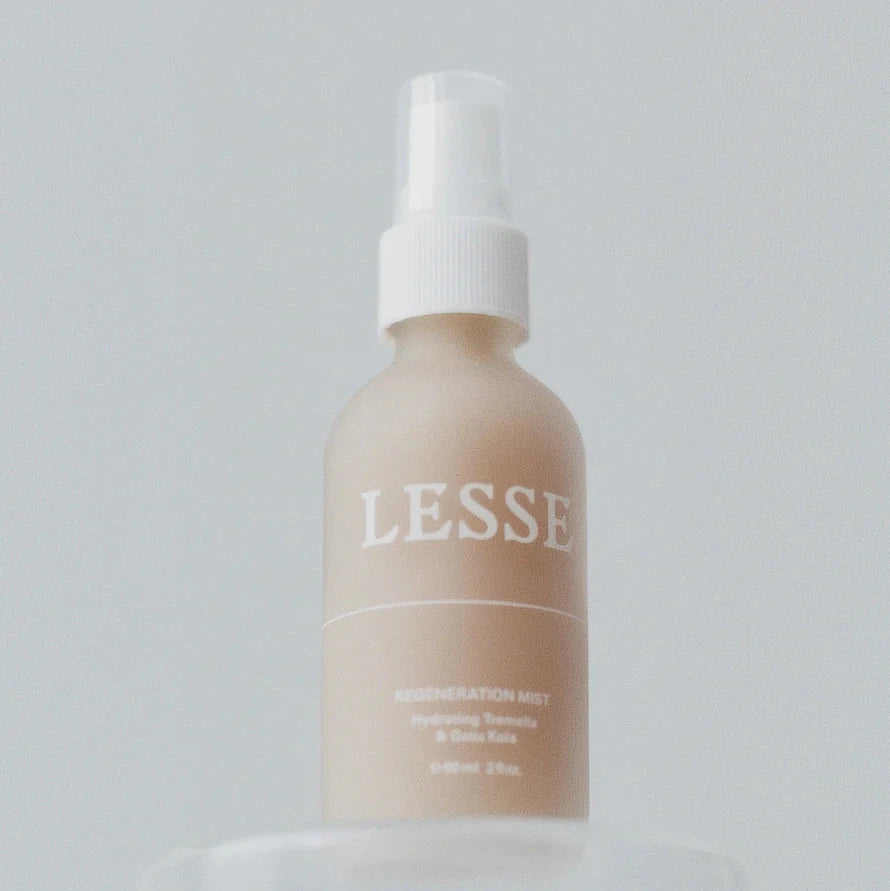 A bottle of Lesse regeneration mist